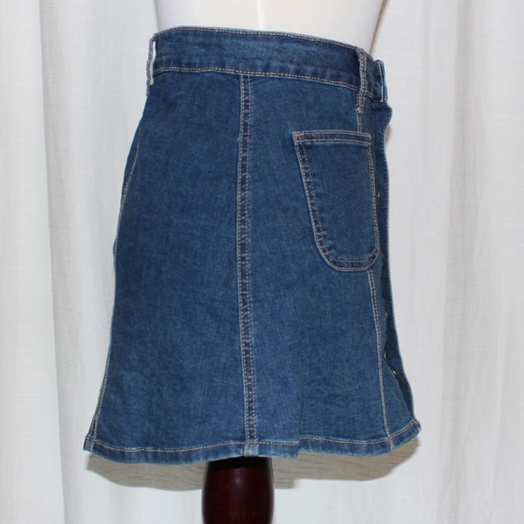 Altar’d State Skirt - Picture 3 of 4